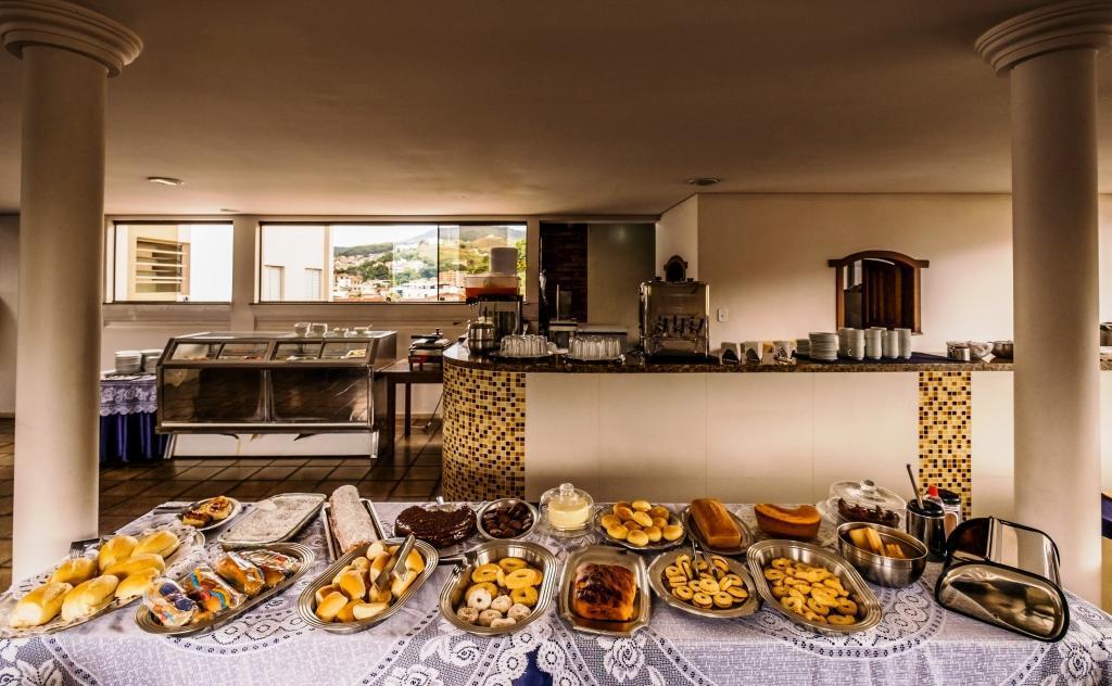 Hotel Nacional Жуан-Монлеваді Екстер'єр фото